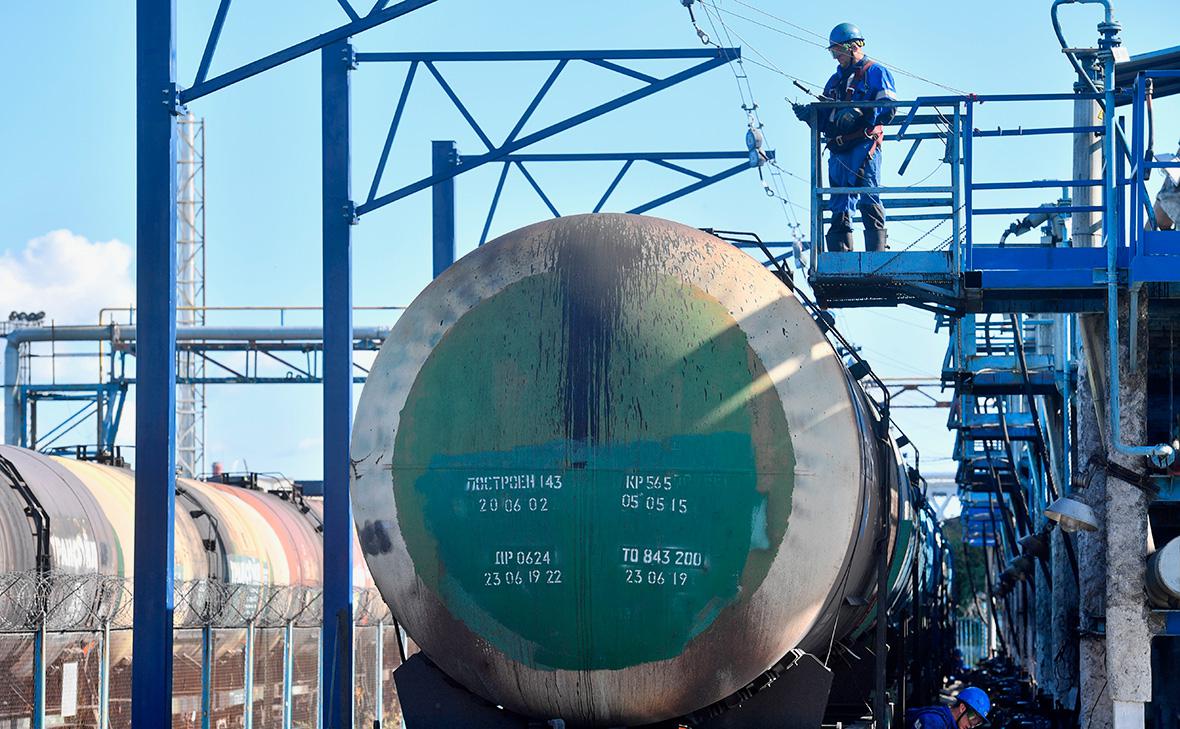 Правительство полностью запретит экспорт бензина с 1 апреля