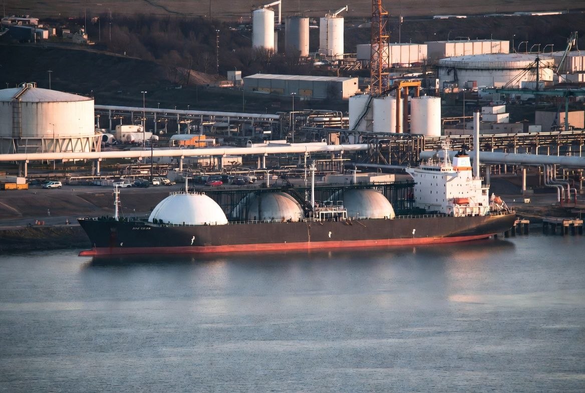 Новости нефтегаз и энергетика 4 июня 2026: данные EIA по запасам, прогноз аналитиков до 2027, ОПЕК+ 7 июня, авиатопливо, СПГ и рынок электроэнергии