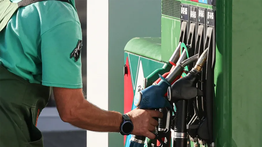 Бензин оставили в стране: сможет ли запрет на экспорт снизить цены