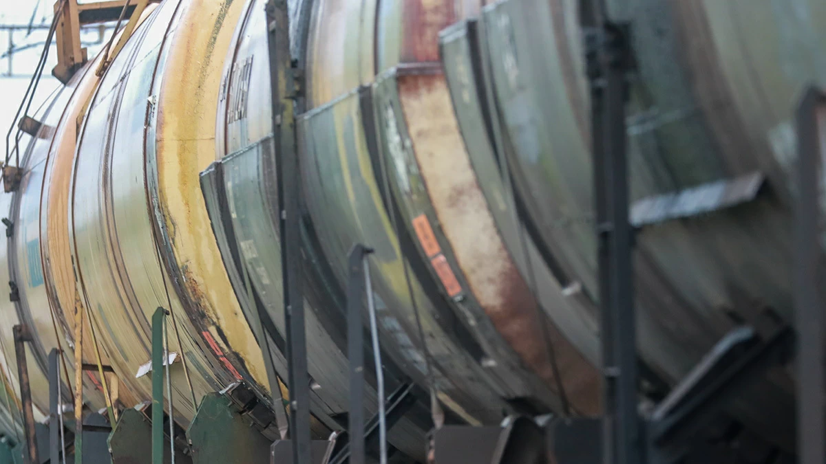 Ограничения на экспорт бензина сохранятся до августа