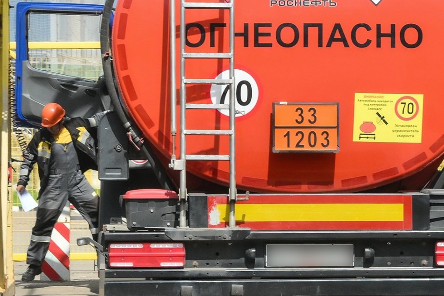 Минэнерго заключит соглашения с нефтяниками. Поможет ли это сдержать рост цен на бензин?